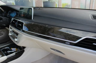 BMW 7 Serie ➡️ BMW 7-serie 750Li G12 xDrive High Executive | Origineel | Laser | Camera360 | Massage | Head-up | Bowers&Willikins | DAB | 449 pk | 20 inch | Softclose | - afbeelding nr 42