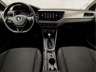 Volkswagen Polo Volkswagen Polo 1.0 TSI Sportline Automaat (APPLE CARPLAY, PARKEERSENSOREN, LM VELGEN, GETINT GLAS, SPORTSTOELEN, ADAPTIVE CRUISE, PARKEERSENSOREN, NIEUWSTAAT) - afbeelding nr 6