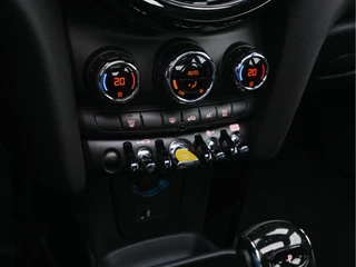 MINI Electric (INCL-BTW) Aut. *PANO | FULL-LEATHER | FULL-LED | HARMAN/KARDON-AUDIO | KEYLESS | CAMERA | SPORT-SEATS | NAVI-FULLMAP  | ECC | AMBIENT-LIGHT | DAB | DIGI-COCKPIT | PDC | 17