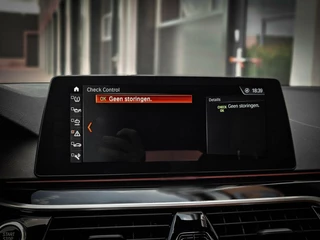 BMW 5 Serie BMW 5-serie Touring 530d xDrive M-Sport | HUD | PANO | H&K | TREKHAAK | LEER | CARPLAY | FULL OPTION - afbeelding nr 53