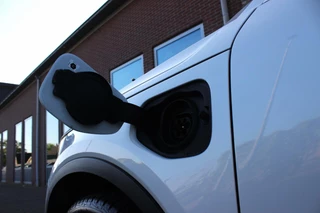 Volvo XC40 ➡️ Volvo XC40 1.5 T5 Recharge Inscription 262 pk | 1e eigenaar | 19 inch | Camera | Dakraam | LED | DAB | Trekhaak | Voorruit verwarming | Telefoon lader | NL auto | inc BTW | - afbeelding nr 50
