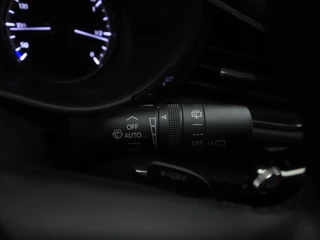 Mazda CX-30 Mazda CX-30 2.0 SkyActiv-X Luxury i-Activesense automaat : dealer onderhouden - afbeelding nr 28