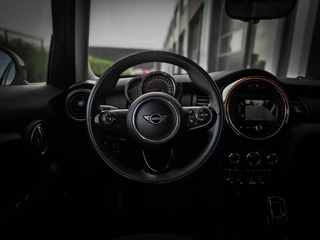 MINI One Mini Cooper One 1.5 Automaat  5-Deurs | CARPLAY | KEYLESS | CAMERA | DEALER ONDERHOUDEN - afbeelding nr 26