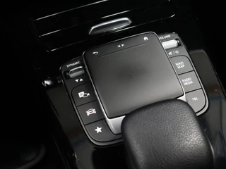 Mercedes-Benz A-Klasse Mercedes-Benz A-Klasse 180 Business Solution Luxury Line [CAMERA, APPLE CARPLAY, ANDROID, VOL LEDER, STOELVERWARMING, CRUISE, CLIMATE, NIEUWSTAAT] - afbeelding nr 18