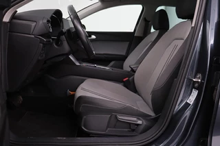 SEAT Leon SEAT Leon 1.5 eTSI Style Launch Edition | Trekhaak |  Carplay | Adaptive cruise | Carplay | Navigatie | Park Assist | Climate control - afbeelding nr 4