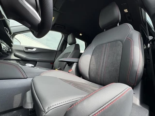 Ford Kuga Ford Kuga 2.5 PHEV ST-Line X 243pk | Driver Assistance Pack | Winterpack | Wegklapbare Trekhaak | 19 inch Licht metalen velgen - afbeelding nr 18