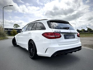 Mercedes-Benz C-Klasse Mercedes C-klasse Estate AMG 63 S 510pk c63 Panoramadak|Keyless|Head-up|Burmester® |Camera 360°|Carbon - afbeelding nr 11
