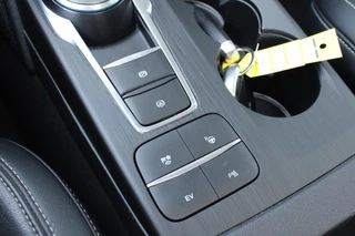 Ford Kuga Ford Kuga 2.5 PHEV Titanium X | Panoramadak | Adaptive cruise control | Winter Pack | Elektrische achterklep | Half leder | Bang&Olufsen - afbeelding nr 27