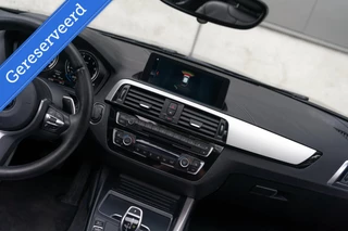 BMW 1 Serie BMW 1-serie M140i xDrive Harman Kardon Dak Leer - afbeelding nr 21