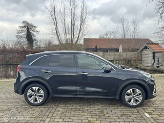 Kia e-Niro Kia e-Niro ExecutiveLine 64 kWh | Soh 100% | Leder | Jbl - afbeelding nr 5