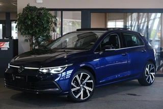 Volkswagen Golf 8 1.5 eTSI Style DSG Pano Led Trekhaak Navi Virtual ACC Memory