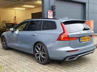 Volvo V60 Volvo V60 2.0 T8 Recharge AWD R-Design - 1 JR GARANTIE / EXTRA SET / TREKHAAK / PANO / 360CAM / H-K / LEDER+MEMORY / VOORRUITVERW! - afbeelding nr 5