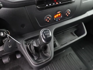 Renault Master Renault Master 2.3DCi 180PK L3H2 Maxi | 2xSchuifdeur | Imperiaal | Trekhaak | Navigatie | Camera | Airco | 3-Persoons | Cruise - afbeelding nr 16