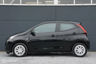 Toyota Aygo Toyota Aygo 1.0 VVT-i X-play Airco Apple/Android Camera Tof! - afbeelding nr 4