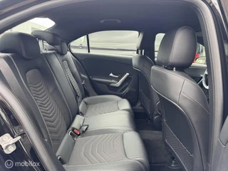 Mercedes-Benz A-Klasse Mercedes A-klasse 180 Luxury Line / Navigatie / Camera / Etc - afbeelding nr 25