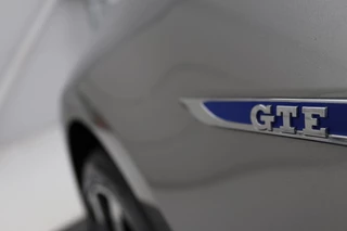 Volkswagen Golf Volkswagen Golf 1.4 TSI GTE | Panoramadak | Carplay | Full LED |  Navigatie | Sportstoelen | Climate control | Cruise control - afbeelding nr 24