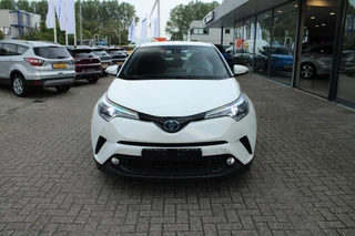 Toyota C-HR Toyota C-HR 1.8 Hybrid Dynamic Keyless entry | Camera | Cruise control - afbeelding nr 5