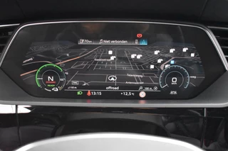 Audi e-tron Audi e-tron e-tron 50 quattro Launch edition Black 71 kWh Pano Lane ACC Luchtvering - afbeelding nr 26