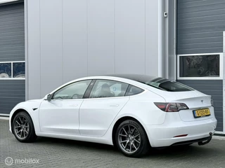 Tesla Model 3 Tesla Model 3 Standard Range Plus 60 kWh - trekhaak - 1e eig - afbeelding nr 20