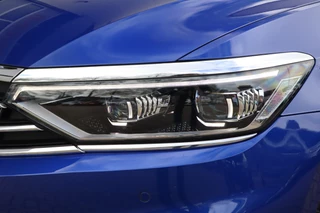 Volkswagen Passat Volkswagen Passat Variant 1.5 TSI R-Line Business + NL-Auto!! SUPER COMPLEET!! - afbeelding nr 37