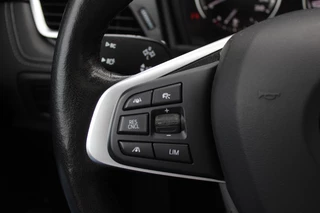 BMW 2 Serie BMW 2 Serie Active Tourer 225xe iPerformance High Exe. / Panoramadak / Camera / Head-up / Leder / Keyless / Navigatie / DAB / Stuurverwarming / Cruise Control - afbeelding nr 32