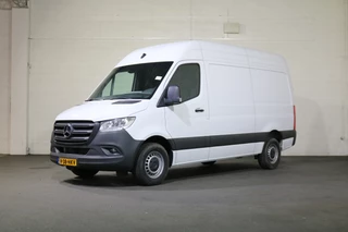 Mercedes-Benz Sprinter - 298559296-0
