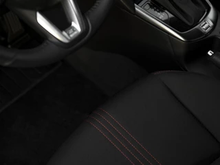 Mazda 2 Mazda 2 1.5 SA-G 90pk Aut. Homura | Camera | Apple Carplay/Android Auto | Stoel- en stuurverwarming | Climate Control | Blind Spot | Donker glas achter - afbeelding nr 25