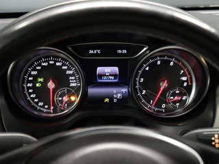 Mercedes-Benz CLA Mercedes-Benz CLA 180 Sport [GROOT NAVIGATIE, ZWARTE HEMEL, STOELVERWARMING, PDC V+A, HALF LEDER, CRUISE CONTROL, AIRCO, NIEUWSTAAT] - afbeelding nr 13