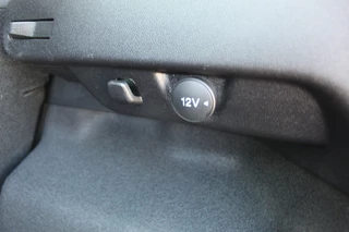 Ford Puma Climate control , Naviagtei , Cruise control , Bluetooth Stoel+Stuur en voorruitverwarming , LED Dagrijverlichting - afbeelding nr 32