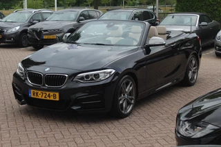 BMW 2 Serie BMW 2 Serie Cabrio M240i xDrive High Exe. M Sport / Camera / Leder / Harman Kardon / 18'' / Keyless / Navigatie / Stuurverwarming / DAB / Windscherm / Stoelverwarming / Cruise Control - afbeelding nr 6