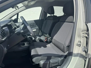 Citroën C3 Citroen C3 1.2 PureTech C-Series Navigatie Clima Cruise Carplay Led Parkeensensor achter - afbeelding nr 3