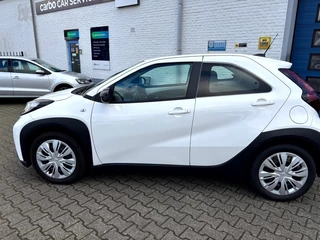 Toyota Aygo Toyota Aygo X 1.0 VVT-I S-CVT PLAY - afbeelding nr 3