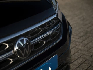 Volkswagen T-Roc Volkswagen T-Roc 1.5TSi 150pk R-Line | LED Matrix | DAB | App Connect | 18