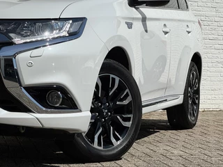 Mitsubishi Outlander Mitsubishi Outlander 2.0 PHEV Executive Edition Camera Navigatie systeem Cruise Led verlichting - afbeelding nr 12