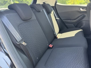 Ford Fiesta Ford Fiesta 1.0 EcoBoost Hybrid Titanium 125pk | Winter Pack | Navigatie | Camera - afbeelding nr 10
