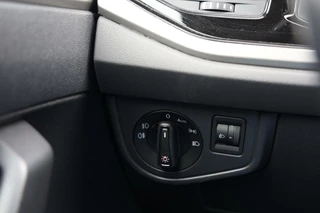 Volkswagen Polo Volkswagen Polo 1.0 TSI 95pk Comfortline  Navi Airco ACC DAB+ CarPlay NL-Auto NAP! - afbeelding nr 17