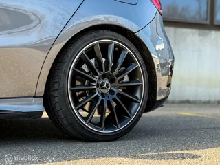 Mercedes-Benz A-Klasse Mercedes A-klasse AMG A35 4MATIC | Pano | Sfeer | Spoiler - afbeelding nr 8