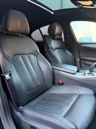 BMW 5 Serie BMW 5-serie M550i xDrive M-Pakket|Pano|Softclose|B&W|Alcantara|360|Leder - afbeelding nr 35