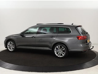 Volkswagen Passat Volkswagen Passat 1.4 TSI GTE | Panoramadak | Stoelverwarming |  Trekhaak | Adaptive cruise | Camera | Carplay | Leder/Alcantara | Full LED | Virtual Cockpit - afbeelding nr 2