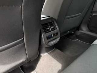 SEAT Leon SEAT Leon Sportstourer 1.0 eTSI DSG STYLE CAMERA | KEYLESS | STUUR VERW. - afbeelding nr 14
