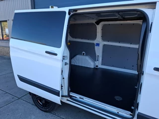 Ford Transit Custom Ford Transit Custom 290 2.0 TDCI L1H1 Trend AIRCO / CRUISE CONTROLE / TREKHAAK / EURO 6 - afbeelding nr 36