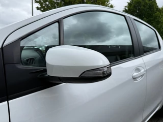 Toyota Yaris Toyota Yaris 1.5 Hybrid Trend | CAMERA | CRUISE CONTROL | CLIMATE CONTROL - afbeelding nr 19