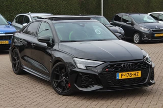 Audi RS3 Audi RS3 Limousine 2.5 TFSI quattro / Verlengd Garantie / Milltek / Keramisch / Panoramadak / Camera / Head-up / B&O / Matrix LED / ACC / Leder - afbeelding nr 41