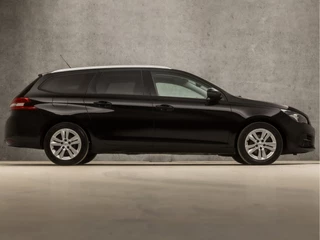 Peugeot 308 (PANORAMADAK, APPLE CARPLAY, GROOT NAVI, CLIMATE, GETINT GLAS, SPORTSTOELEN, PARKEERSENSOREN, DAB+, NIEUWE APK, NIEUWSTAAT) - afbeelding nr 4