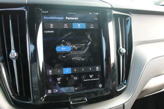 Volvo XC60 Volvo XC60 T8 Recharge AWD R-Design | Panoramadak | Parkeercamera | 20 Inch Velgen | Glossy Black | Keyless - afbeelding nr 42