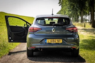 Renault Clio Renault Clio 1.0 TCe Intens | Nap | Camera | Keyless | PDC - afbeelding nr 17