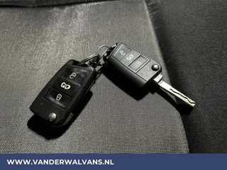 Volkswagen Crafter Android Auto, 3000kg trekvermogen, Parkeersensoren, Chauffeursstoel, Bijrijdersbank - afbeelding nr 19