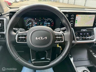 Kia Sorento Sorento 1.6T 267pk PHEV Hybrid 7 Pers. 4WD Automaat Edition , 55 km volledig elektrisch rijden hierna hybride aandrijving. Trekhaak , Navi , Apple Carplay - Android Auto , Parkeerhulp Voor& Achter . Stoel & Stuur verwarming , 7 jaar fabrieksgarantie - afbeelding nr 22