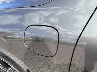 Volvo XC60 Volvo XC60 2.0 T6 Plug-in hybrid 340 pk AWD R-Design Trekhaak Panoramadak Camera Bliss Full Led Koplampen Harman Kardon Audio Stoel+ stuur + voorruitverwarming  1e Eigenaar Pine Grey Metallic - afbeelding nr 32