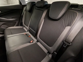 Opel Grandland X Opel Grandland X 1.2 Turbo Business Executive (APPLE CARPLAY, GROOT NAVI, CLIMATE, LEDER, TREKHAAK, SPORTSTOELEN, GETINT GLAS, ELEK ACHTERKLEP, LANE ASSIST, NIEUWE APK, NIEUWSTAAT) - afbeelding nr 14